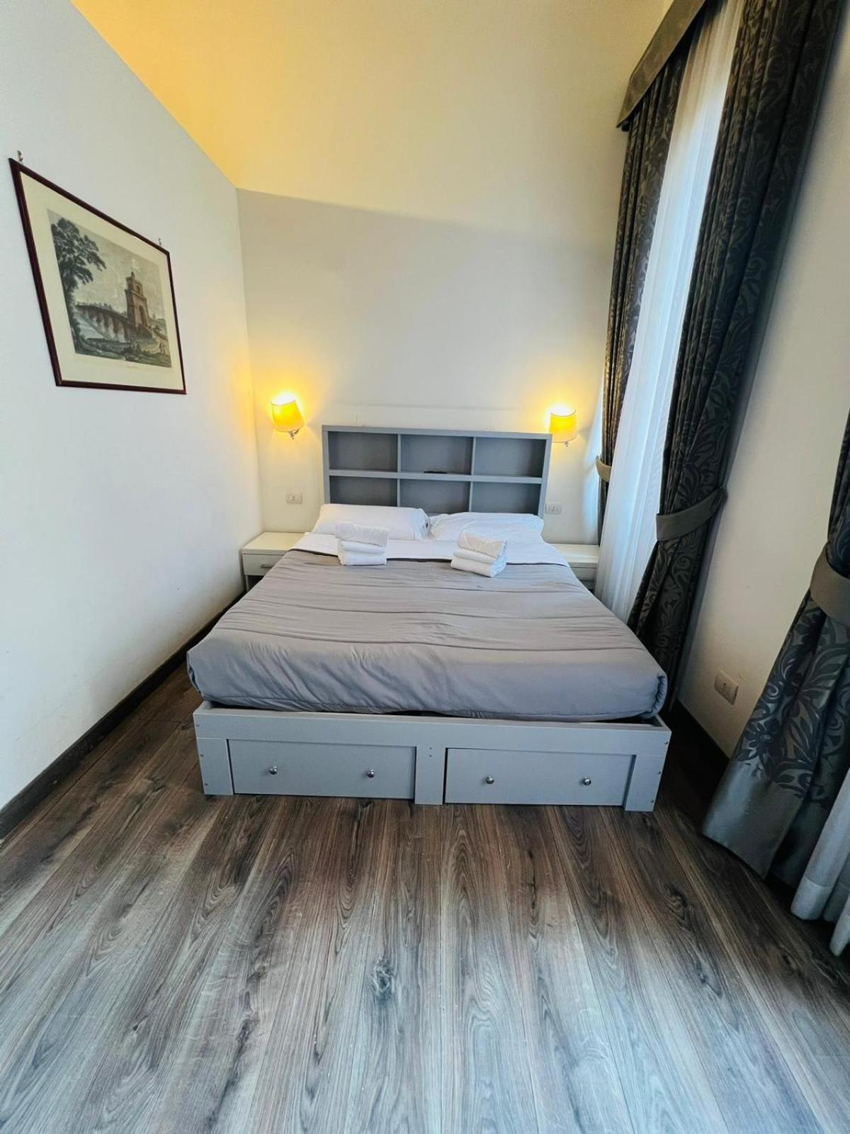 Laterani Dfm Affittacamere Roma